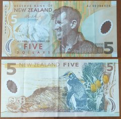 Новая Зеландия - 5 Dollars 2005 - P. 185b - serie AJ05284424 - VF