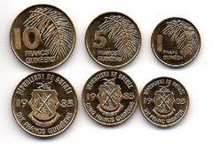 Гвинея - набор 3 монеты 1 5 10 Francs 1985 - UNC